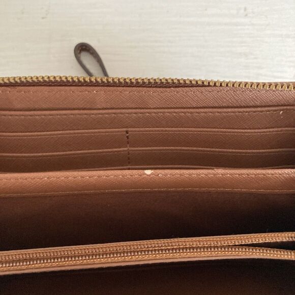 Fossil Emma Clutch Wallet Wristlet Brown Leather Zip Around Classic - Picture 9 of 12